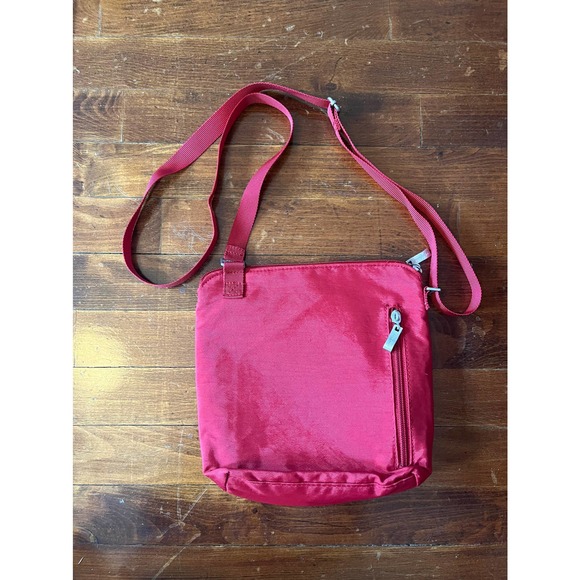 Baggallini Pocket Crossbody - Picture 2 of 8